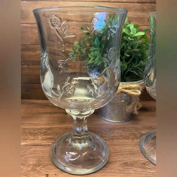 (2) Savannah Anchor Hocking Water Goblets - Picture 2 of 10